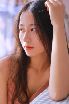 恶狼嘴里的小白兔